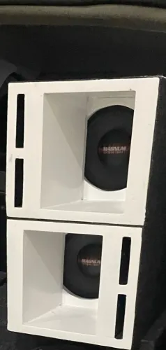 Vendo Peças de som automotivo interno