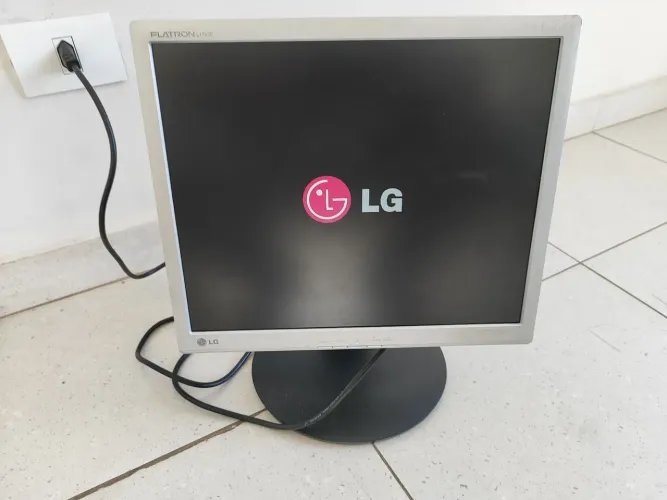 Monitor LG Flatron 17 Polegadas 