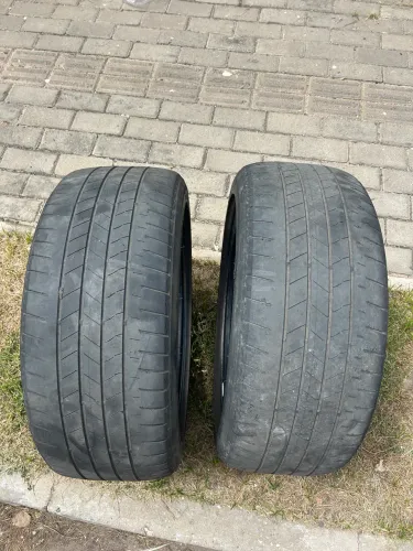 Par de pneus Bridgestone Turanza aro 17 225/45 R17