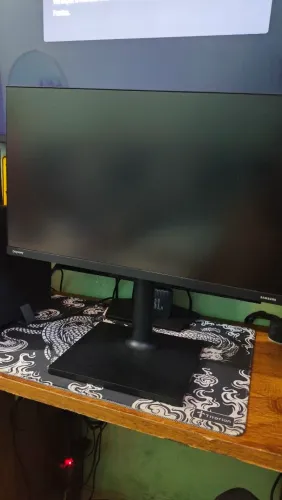 Monitor Samsung Odyssey g30