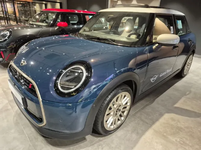 Mini Cooper 2.0 16V Twinpower Gasolina S 4P Steptronic 2026
