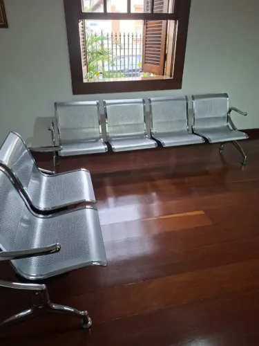 Sofá longarina metal 2 lugares
