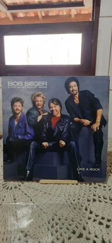 Disco vinil BOB SEGER & THE SILVER BULLET BAND "LIKE A ROCK" lp