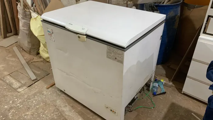 Freezer horizontal 305L