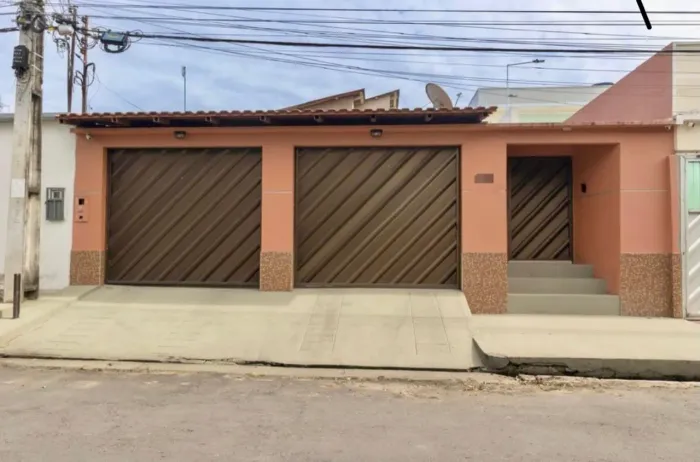 (J) VENDE-SE CASA NO COHATRAC