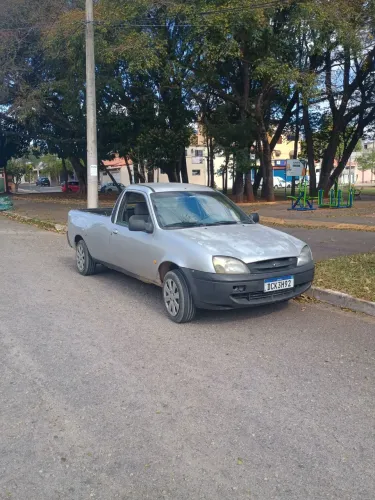 Ford Courier 1.6 L/ 1.6 Flex 2002