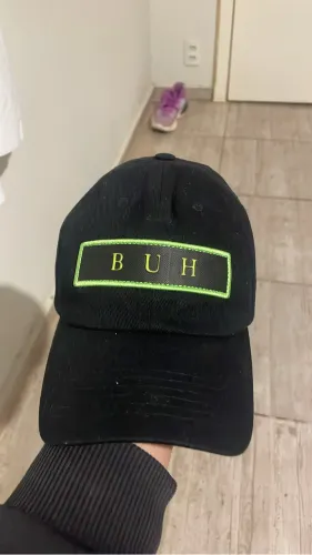 Boné BUH