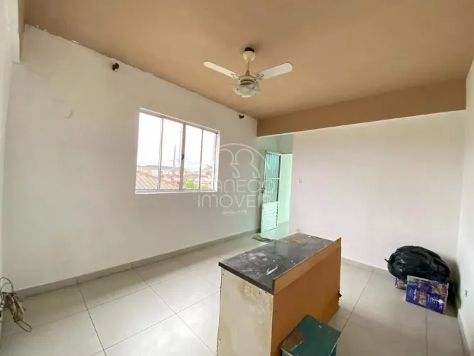 Casa residencial à venda em São Vicente (Cidade Náutica) com 2 quartos e 1 vaga