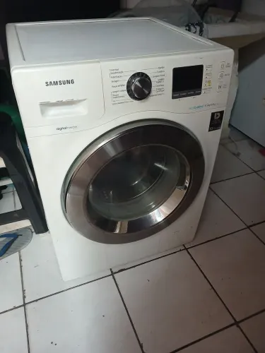 Lava e seca
