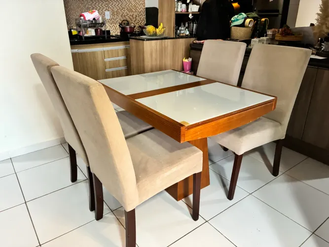 mesa de jantar expandível+4 cadeiras