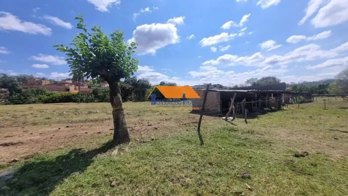 Terreno em Ribeirão Das Neves, no bairro Santinho, à venda.