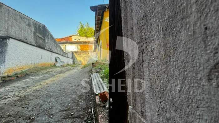 Terreno para locação ZM Rua Aléssio de Paólis com 1 quarto e 10 vagas a 5 min do shopping 