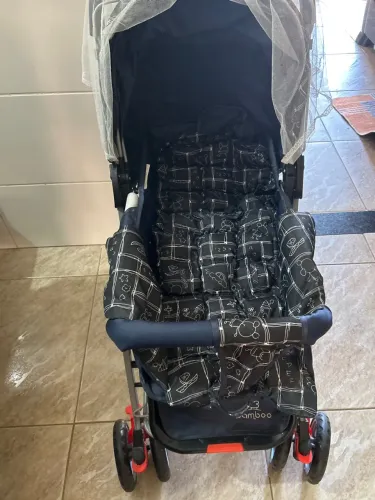 Carrinho de bebê, nunca usado
