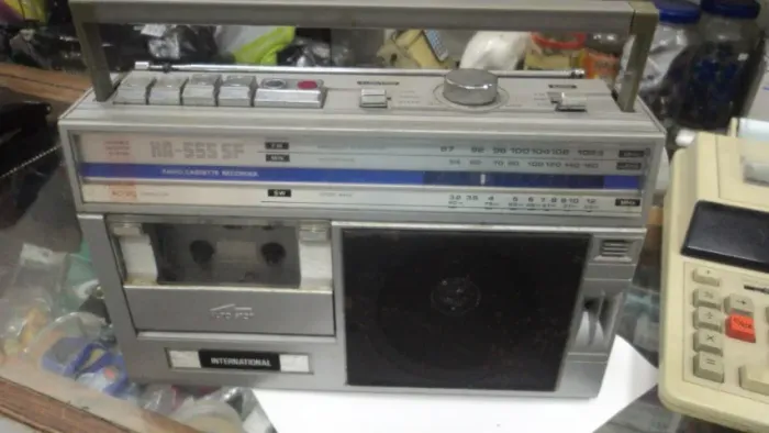 radio gravador am/fm international 3 faixas