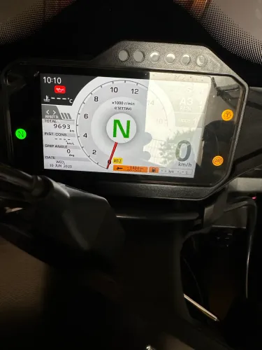 Cbr 1000rrr edição especial 30 anos
