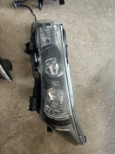 Farol lado motorista e carona Corolla 2016
