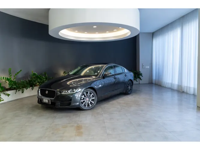 Jaguar XE 2.0 Turbocharged Pure 240cv Aut. 2016
