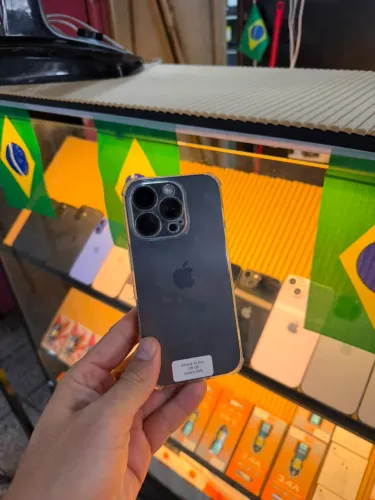iPhone 16 Pro Bat 96% 128gb Sofisticação em cada detalhe.