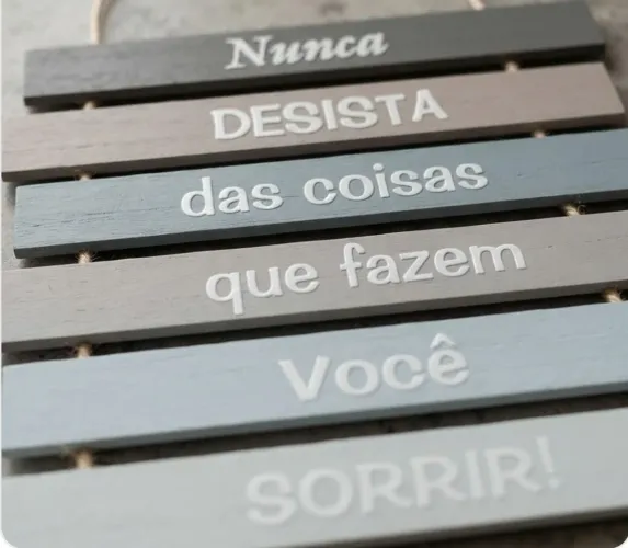 Placa Decorativa Frase Motivacional Nunca Desista De Sorrir