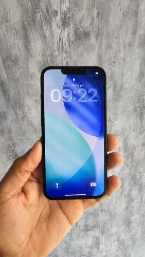 iPhone 13 128