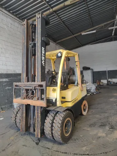 Empilhadeira hyster 2019