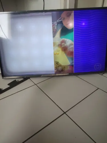 Tv LG 40 c/defeito