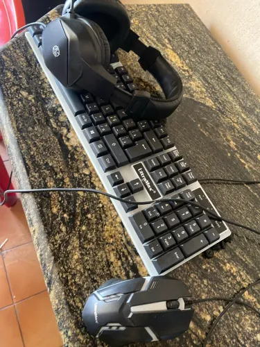 Vendo pc gamer com menos de 5 meses de uso 