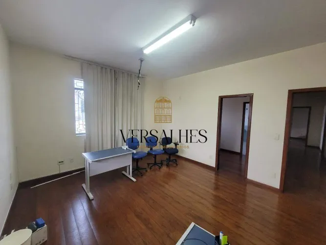Casa para alugar com 10 quartos , 6 banheiros, 508 m² e 8 vagas de garagem - Bairro Concór