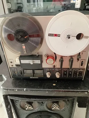 Vendo gravadores de Rolo de marcas Sony e Akay