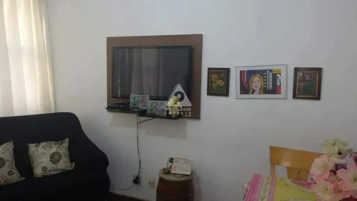 SALA 2 QUARTOS COM VAGA DE GARAGEM SILENCIOSO PRÓXIMO A PRAIA!!
