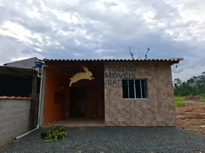 Casa a venda com 3 dormitórios + 2 banheiros - Bairro Angelin - Ubatuba Casa nova - simple