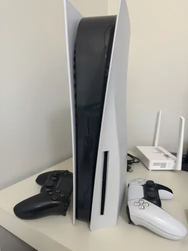 Ps5 Fat Usado 02 controles 