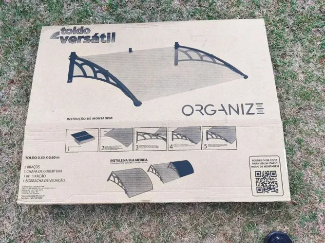 Abaixo do preço de custo, Dois Toldos de Policarbonato 80cm x 62cm, Fumê. Novos na caixa