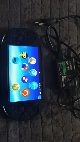PS Vita 1010 OLED Original (Modelo Fat) - Muito Bem Conservado