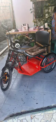 Triciclo elétrico 800W