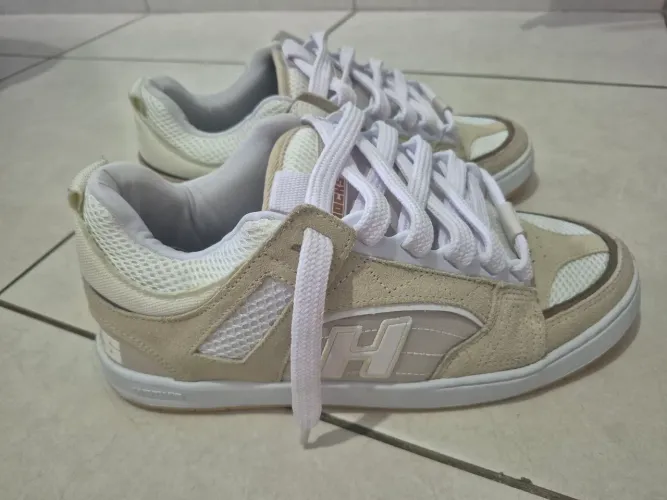 Vendo tenis hocks bold