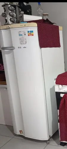 Geladeira pequena