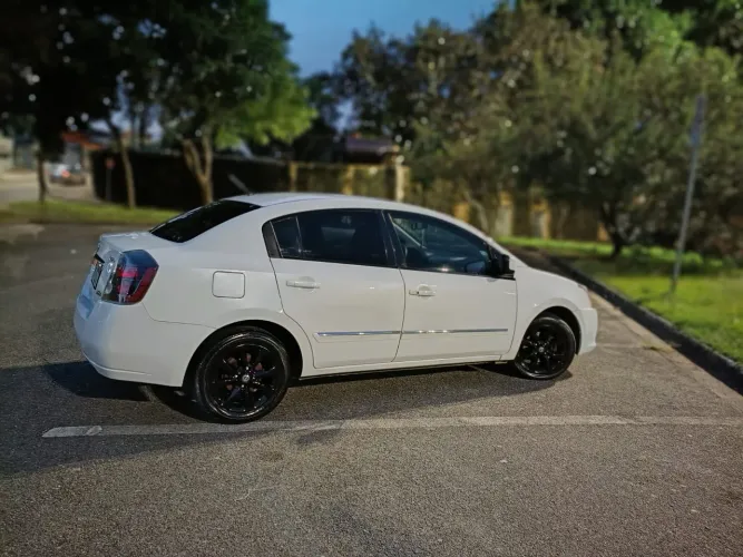 Nissan Sentra S 2.0/ 2.0 Flex Fuel 16V Aut. 2013