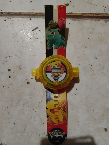 Relógio infantil pokémon Go pulseira removível com botão e lente
