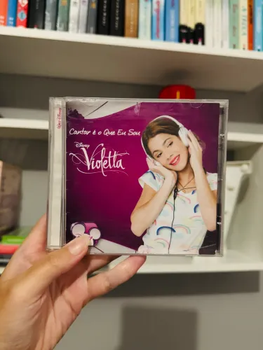 CD VIOLETTA 