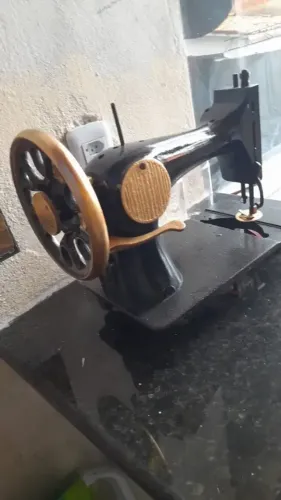 Máquina de costura antiga -Decoração!!!