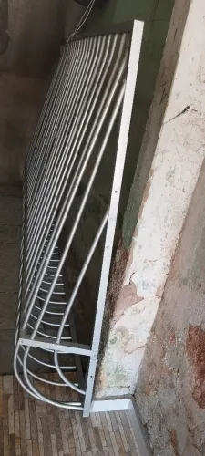 Grade de alumínio 