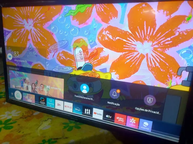 Tv smart 32 Samsung com listra