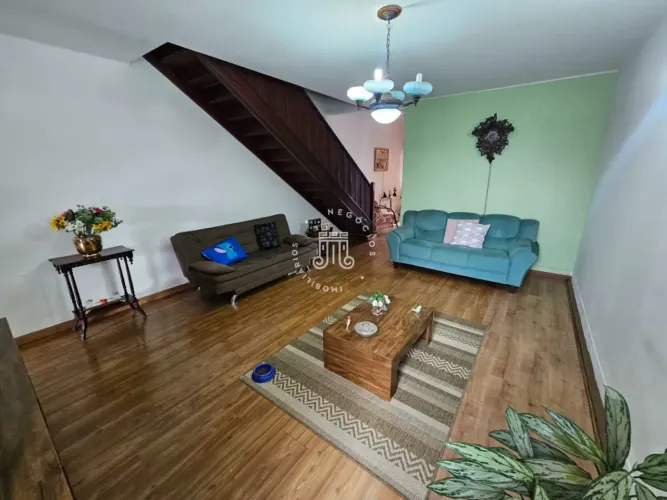 CASA COM SALÃO COMERCIAL E EDÍCULA À VENDA NO BAIRRO VILA ARENS JUNDIAÍ