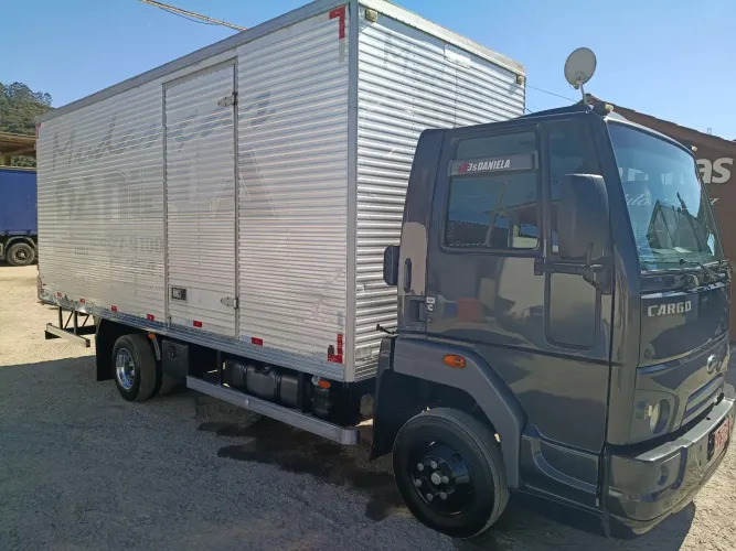 VENDO FORD 816