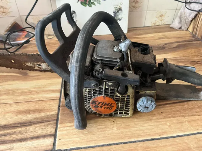 motosserra a gasolina Stihl MS 170 c defeito