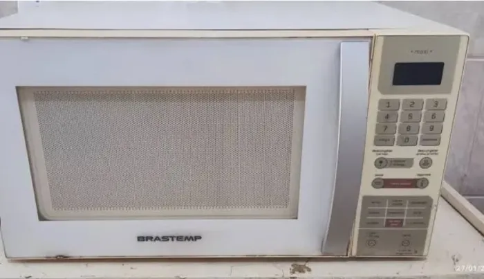 Micro-ondas brastemp 220v 30 litros entrego 200,00