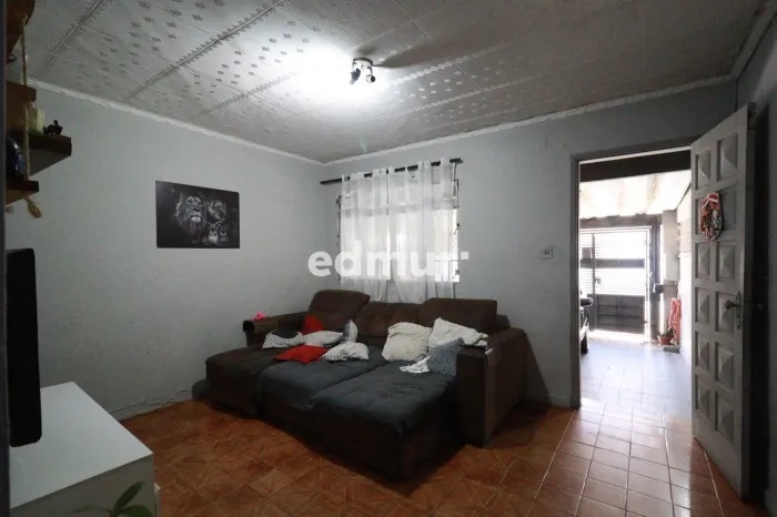 SOBRADO para VENDA com 119m² no bairro Vila São Pedro com 2 quartos e 2 vagas. Santo André