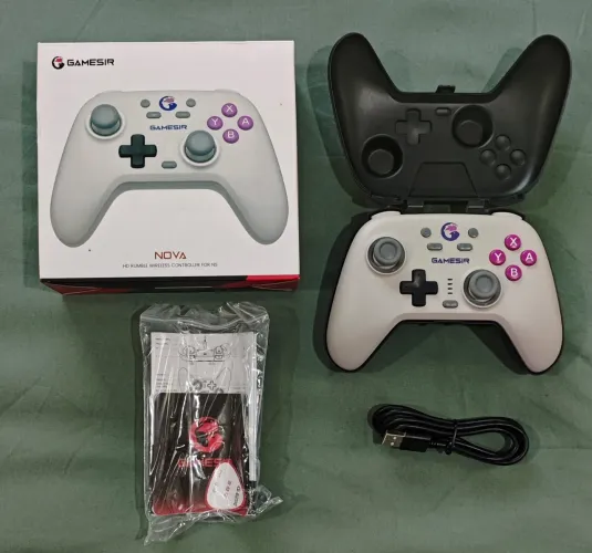 Vendo controle Gamesir , NOVO, sem fio, hall effect