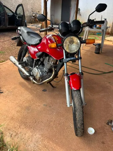 Moto leilão titan 125